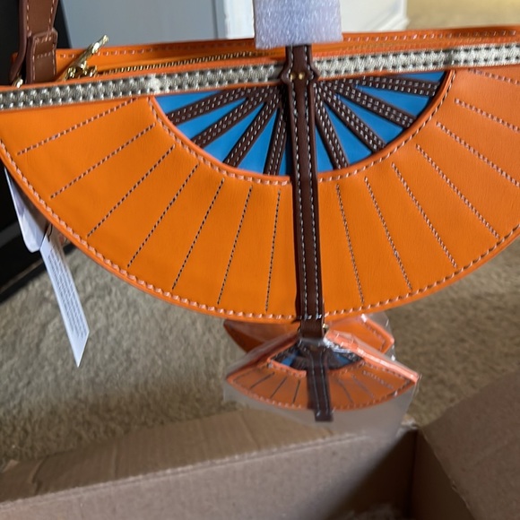 New air bender purse - Picture 3 of 5